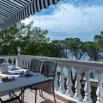 Bor - On The Apartman Malinska
