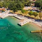 Apartman Bor - On The Malinska