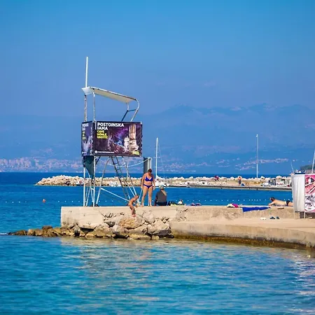 Bor - On The مالينسكا