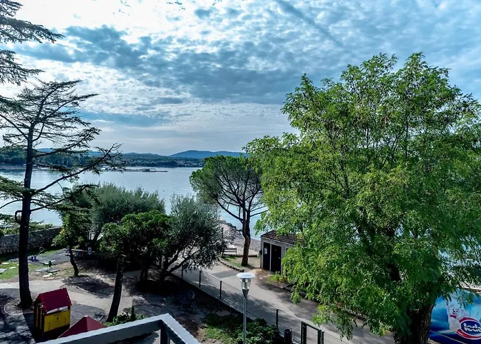 Bor - On The * Malinska